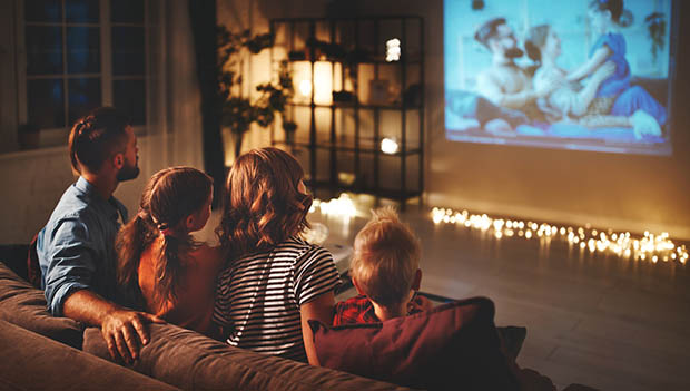 How To Have A Fun Family Movie Night At Home