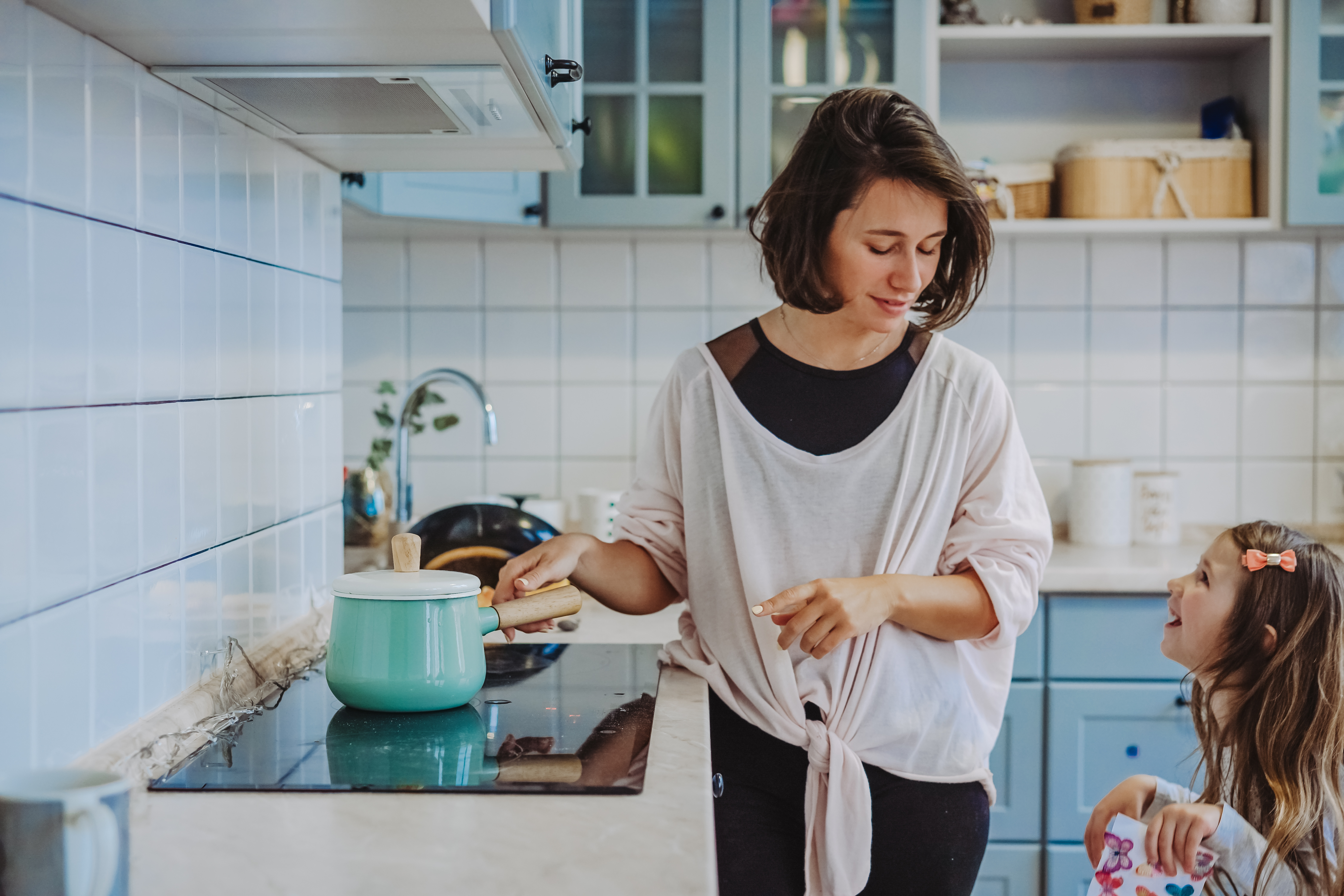 Backsplash 101: What It Does And How To Pick The Right One For Your ...